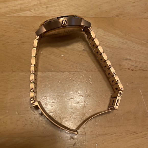 NIXSON WATCH movin out THE KENSINGTON - Picture 5 of 6